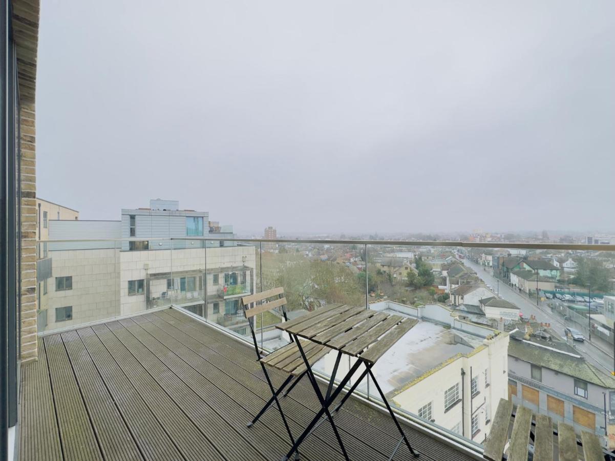 Luxurious Comfy Penthouse - Steps To East Croydon Train Station - Views公寓 外观 照片